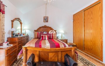 Property slide 25