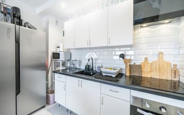 Property slide 10