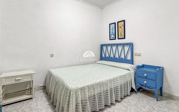 Property slide 21