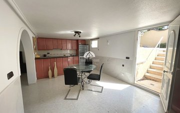 Property slide 21