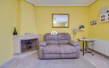 Property slide 24
