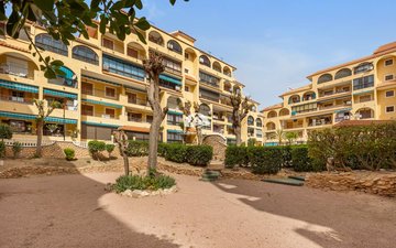 Property slide 20