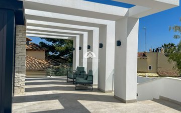 Property slide 17