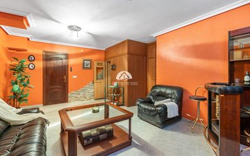 Property slide 44