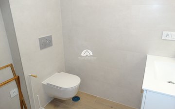 Property slide 22