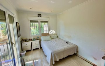 Property slide 17