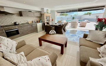 Property slide 21