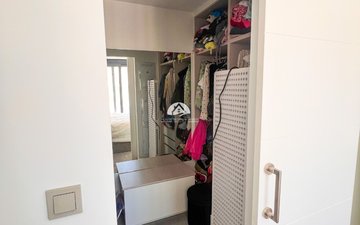 Property slide 21