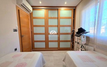 Property slide 10