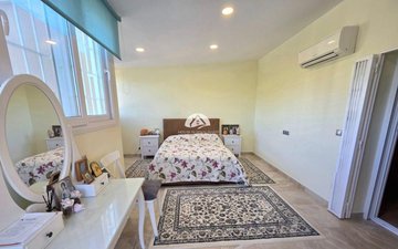 Property slide 18