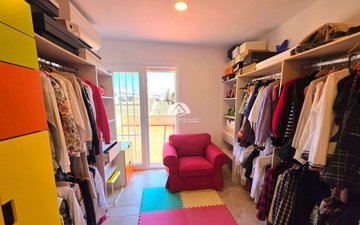 Property slide 20