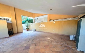 Property slide 30