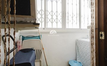 Property slide 17