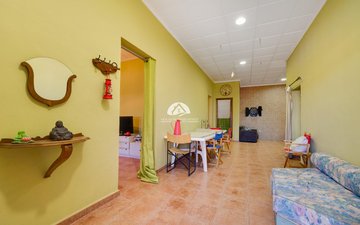 Property slide 25