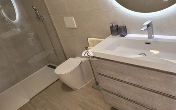Property slide 19