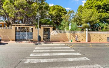 Property slide 22