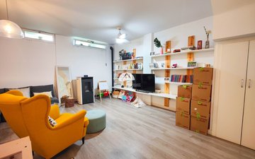Property slide 24