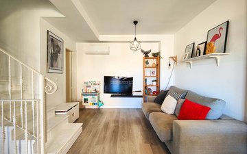 Property slide 17