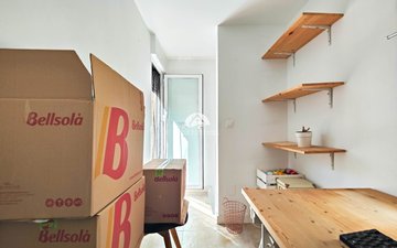 Property slide 44