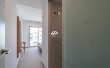Property slide 50