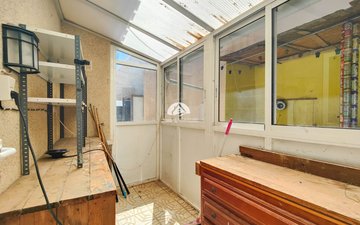 Property slide 15