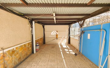 Property slide 19