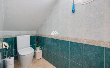 Property slide 14