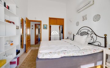 Property slide 21