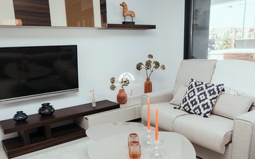Property slide 16