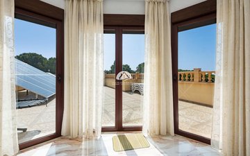 Property slide 20