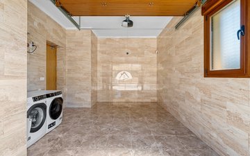 Property slide 36