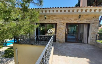 Property slide 43