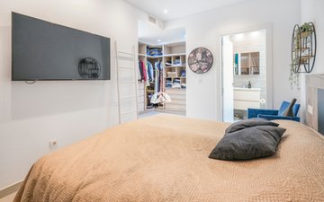 Property slide 12
