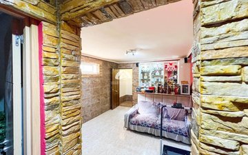 Property slide 17