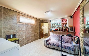 Property slide 19