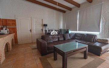 Property slide 19