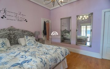 Property slide 32