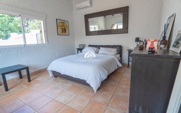 Property slide 33
