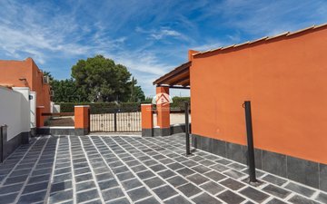 Property slide 44