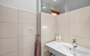Property slide 22