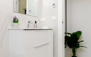 Property slide 44