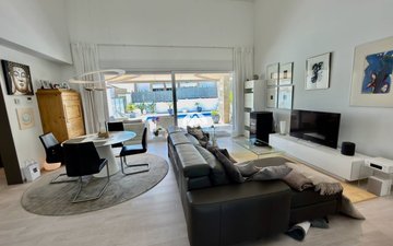 Property slide 4