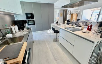 Property slide 9