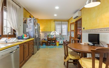 Property slide 16