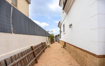 Property slide 43