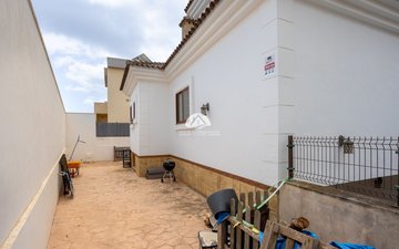Property slide 46