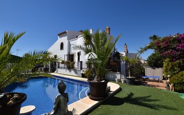 Property slide 41