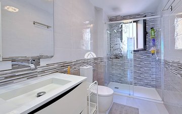 Property slide 19