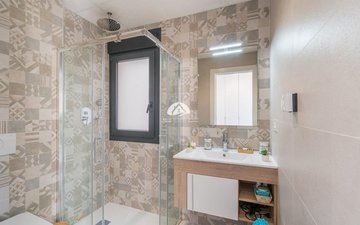 Property slide 21