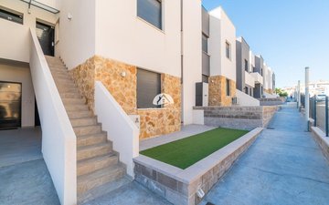 Property slide 32